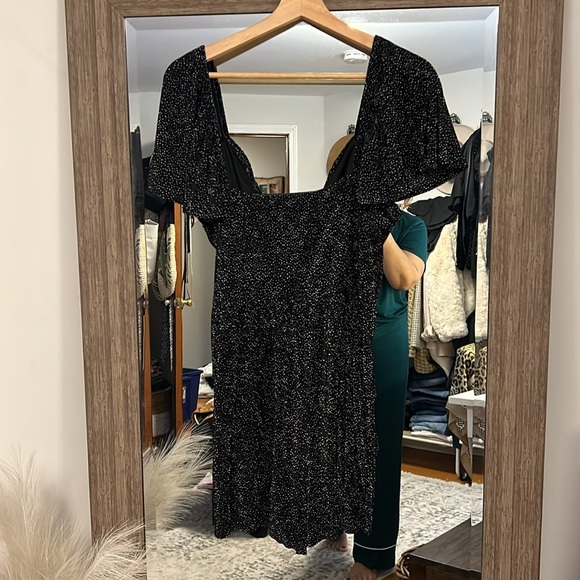 Express polkadot romper - Picture 5 of 5